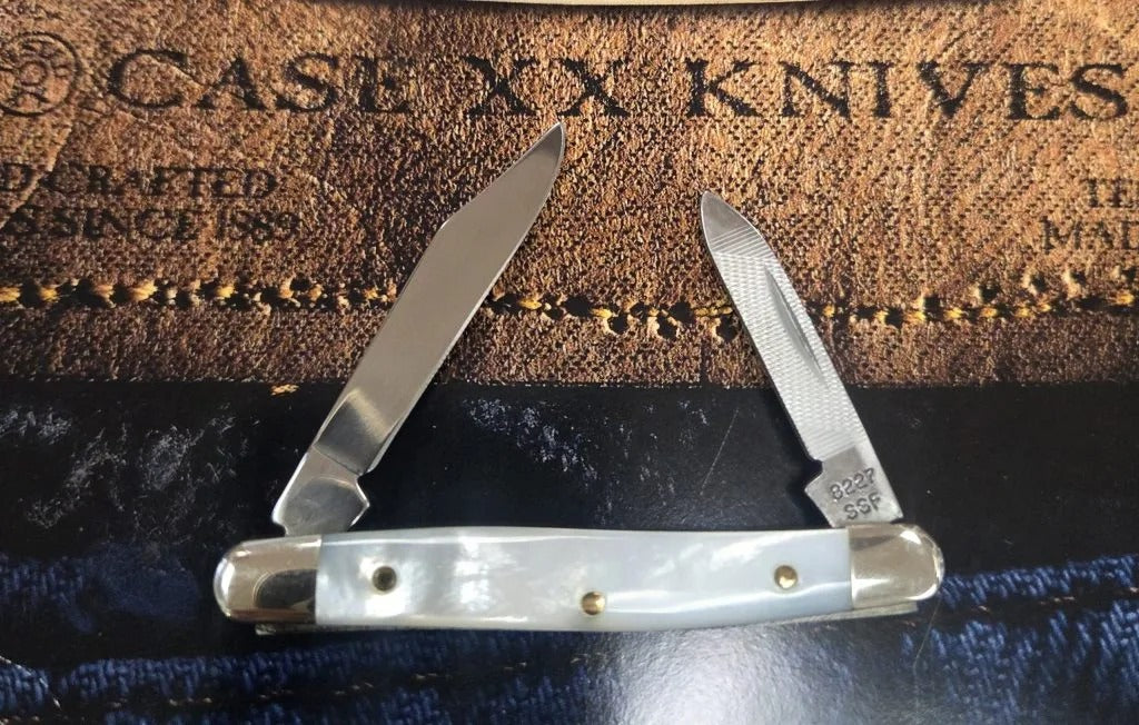 Case 1996 Mother Of Pearl Small Pen Knife With Clip Blade And Pen File